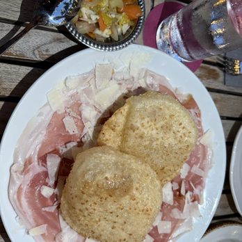 Giovedi - Asian Fusion Near Me - Honolulu, Hawaii