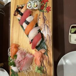 Ikebana Japanese Teriyaki & Sushi - Sushi and Sashimi Deluxe