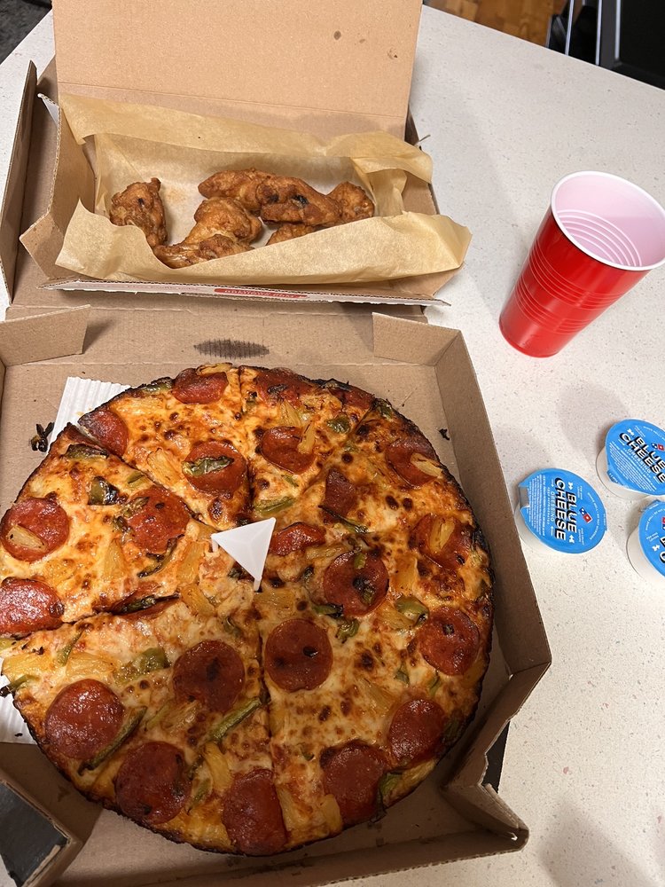 DOMINO’S PIZZA Updated August 2024 31 Photos & 91 Reviews 3025