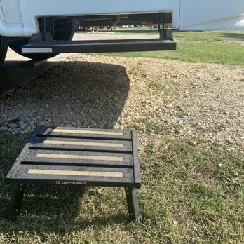 Braunig Lake RV Resort - Our step with a step stool - RV Parks Near Me - Elmendorf, Texas Braunig Lake RV Resort - Our step with a step stool - RV Parks Near Me - Elmendorf, Texas