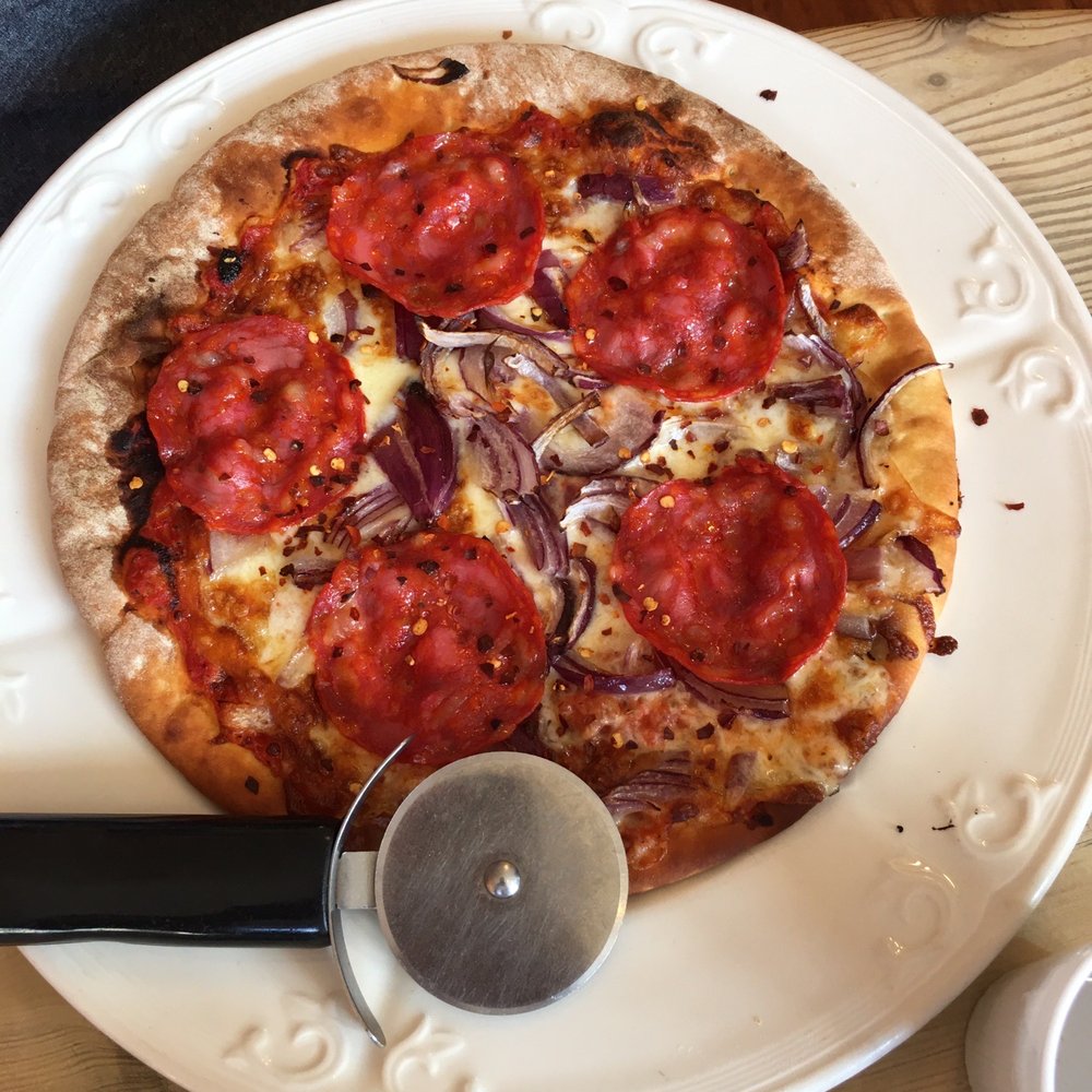 The Elephant House - Chorizo and onion pizza - Scottish Near Me - Edinburgh, EDH The Elephant House - Chorizo and onion pizza - Scottish Near Me - Edinburgh, EDH