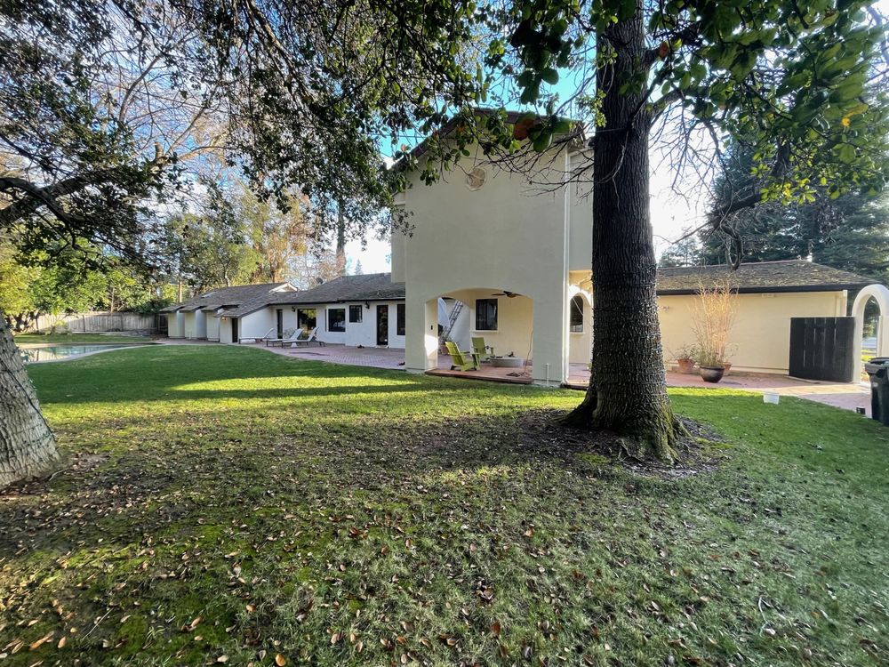 Slide of Roofing Medic