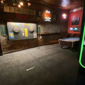 Char Bar - Main area when you enter from front door - Pubs Near Me - Columbus, Ohio