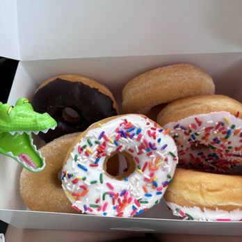 Luna Donut - Donuts Near Me - Apple Valley, Minnesota