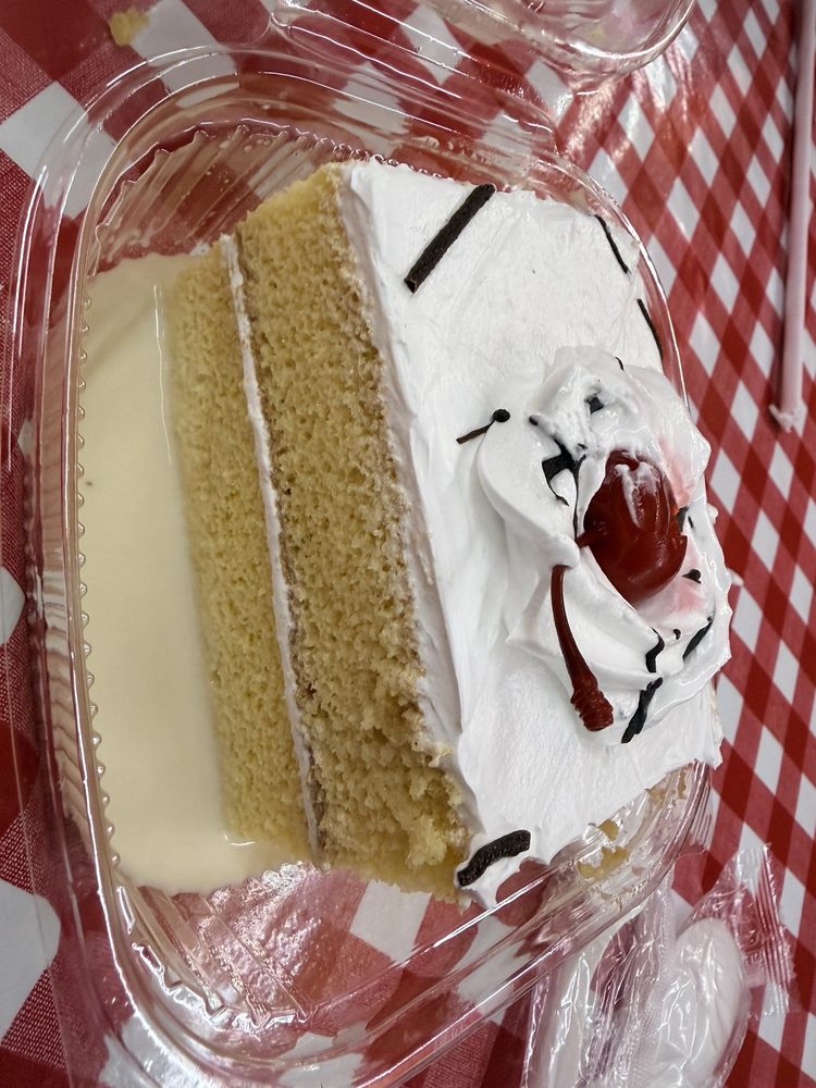 Food from La Mexicana