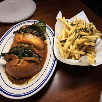Marée - Burger and pommes frites - French Near Me - Los Angeles, California Marée - Burger and pommes frites - French Near Me - Los Angeles, California
