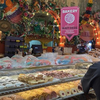 Mi Tierra Cafe & Bakery - Bakery counter - Mexican Near Me - San Antonio, Texas Mi Tierra Cafe & Bakery - Bakery counter - Mexican Near Me - San Antonio, Texas