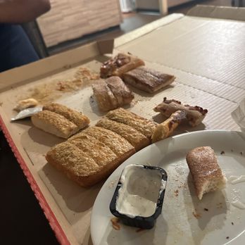 Pizza Hut - Cheese Sticks - Pizza Near Me - Burnet, Texas