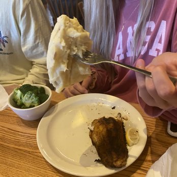 Cracker Barrel Old Country Store - Mashed Potatoes were as hard as a brick and cold as if they had not thawed out... - American Near Me - Corinth, Mississippi