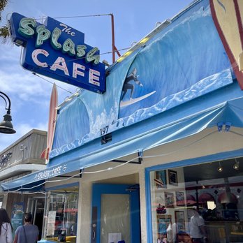 Splash Cafe - Outdoor sign - American Near Me - Pismo Beach, California Splash Cafe - Outdoor sign - American Near Me - Pismo Beach, California