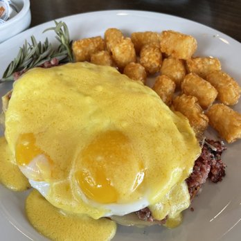 Twohey’s Restaurant - Corn beef hash - New American Near Me - South Pasadena, California