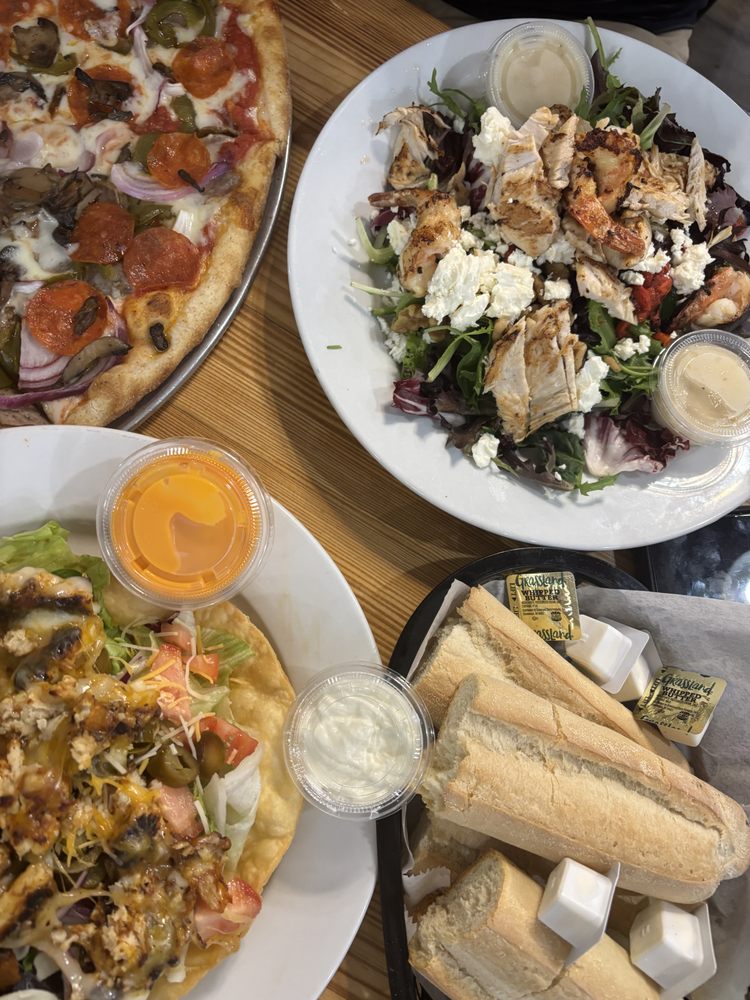 Food from Castillo Pizzeria Restaurant