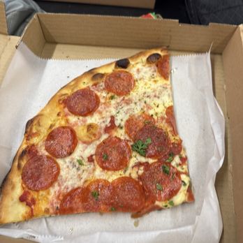 D'Oro Pizza Bar - Pepperoni Pizza - Pizza Near Me - Miami, Florida