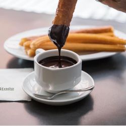 The Wooden Spoon - Chocolate con Churros
