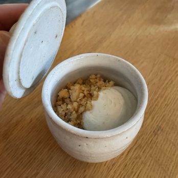 Tenant Restaurant - Rhubarb Crisp - New American Near Me - Minneapolis, Minnesota