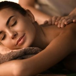 Asian Spa - Soothing relaxation massage to destress body & mind.