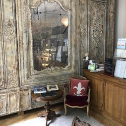 Drei-lilien-cafe - Der Eingangsbereich