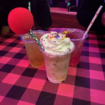 Winter Wonderland Honolulu - Rudolph was the perfect night cap! - Cocktail Bars Near Me - Honolulu, Hawaii Winter Wonderland Honolulu - Rudolph was the perfect night cap! - Cocktail Bars Near Me - Honolulu, Hawaii