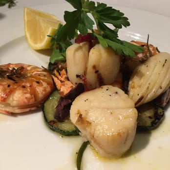 Bernini Honolulu - Scallop, Shrimp, and Ika (or Seppie) starter with sun dried tomato, capers, and black olives. - Italian Near Me - Honolulu, Hawaii Bernini Honolulu - Scallop, Shrimp, and Ika (or Seppie) starter with sun dried tomato, capers, and black olives. - Italian Near Me - Honolulu, Hawaii