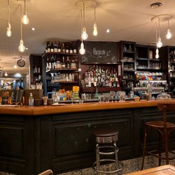 Café Roussillon - Bar area