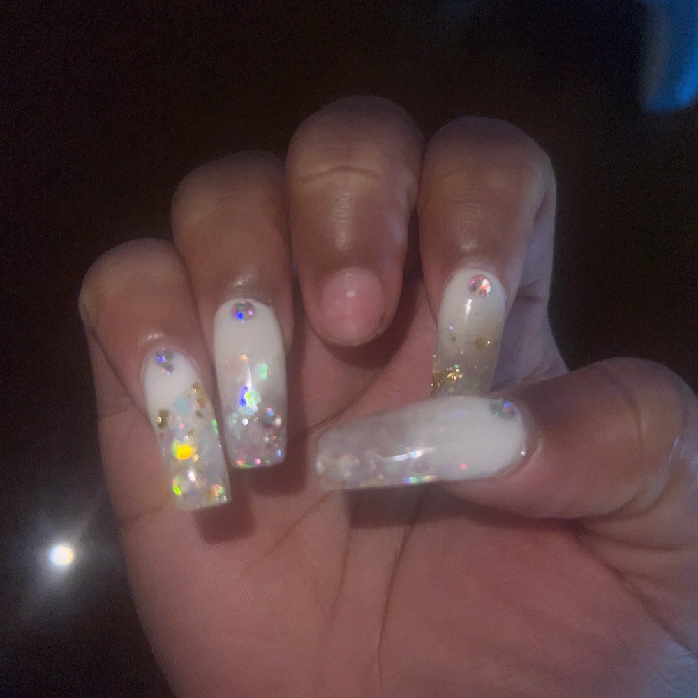 Halo Nails & Spa - This is while sitting to get my make up done not even 24 hours after service. - Nail Salons Near Me - Lawrenceville, Georgia Halo Nails & Spa - This is while sitting to get my make up done not even 24 hours after service. - Nail Salons Near Me - Lawrenceville, Georgia