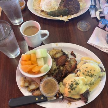 Rodeo Cafe - The John Wayne and Steak Benedict - Breakfast & Brunch Near Me - Temecula, California