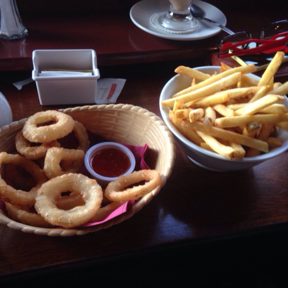 Summit Inn - Super great fries and onion rings. - Pubs Near Me - Howth, D
