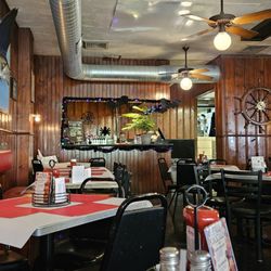 Schultz's Crab House - Dining Room