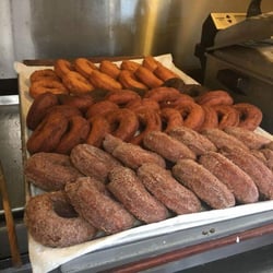 Cape Cod Donuts - Fresh, hot cider donuts!