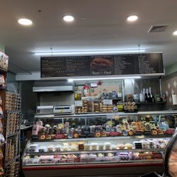 194 Manhattan Superette - It is a really cool place to go