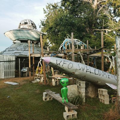 UFO Welcome Center by null