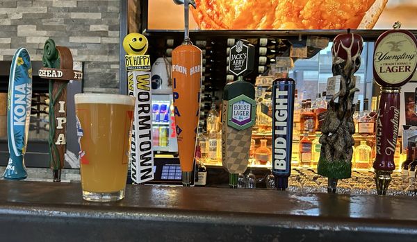 Hamilton Restaurant & Bar by null