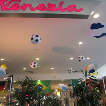 Eiscafe Venezia - Eiscafe Venezia, Laatzen - Ice Cream & Frozen Yogurt Near Me - Laatzen, NI