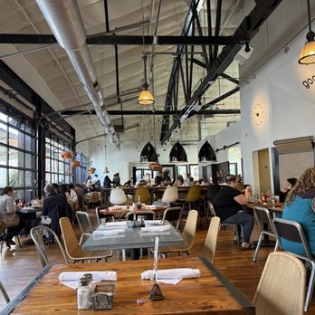 Cafeteria 15L - Breakfast & Brunch Near Me - Sacramento, California Cafeteria 15L - Breakfast & Brunch Near Me - Sacramento, California