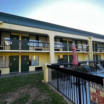 Red Carpet Inn & Suites - Hotels Near Me - Kinston, North Carolina Red Carpet Inn & Suites - Hotels Near Me - Kinston, North Carolina