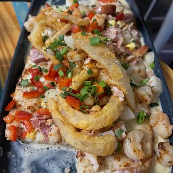 Treylor Park - Saint Augustine - Low Boil flatbread - Cocktail Bars Near Me - St. Augustine, Florida Treylor Park - Saint Augustine - Low Boil flatbread - Cocktail Bars Near Me - St. Augustine, Florida
