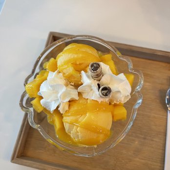 Mango Mango Dessert - I01. Mango Sundae - Desserts Near Me - Chicago, Illinois Mango Mango Dessert - I01. Mango Sundae - Desserts Near Me - Chicago, Illinois