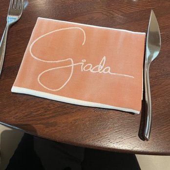 GIADA - Napkins, nice and simple - Italian Near Me - Las Vegas, Nevada