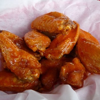 Double Decker - Buffalo Wings in mild sauce - Burgers Near Me - San Francisco, California Double Decker - Buffalo Wings in mild sauce - Burgers Near Me - San Francisco, California