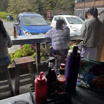 Gualala Seafood Shack - Outdoor seating - Seafood Near Me - Gualala, California Gualala Seafood Shack - Outdoor seating - Seafood Near Me - Gualala, California