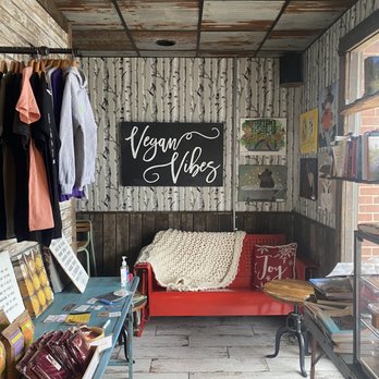 Strive Foods - Adorable interior - Vegan Near Me - Atlanta, Georgia Strive Foods - Adorable interior - Vegan Near Me - Atlanta, Georgia