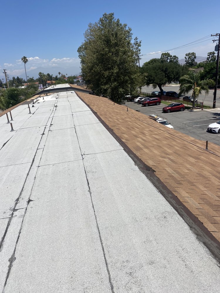 Slide of Jimgov Roofing