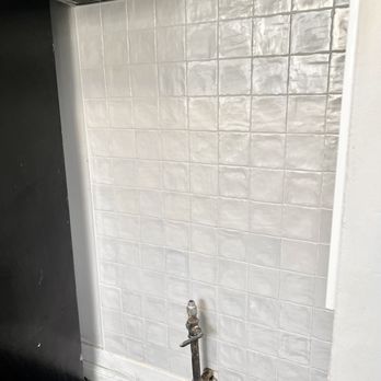 Dunryte Tile - a toilet in a bathroom - General Contractors Near Me Dunryte Tile - a toilet in a bathroom - General Contractors Near Me
