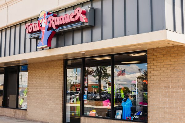 TOTAL RUNNER - Updated August 2025 - 17 Photos & 21 Reviews - 15265 Dix ...