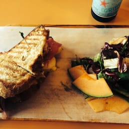 Grilled Scallops Sandwich