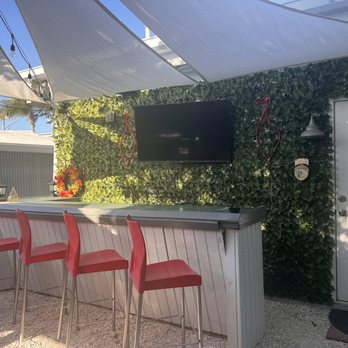 Sip St Pete Beach - Wine Bars Near Me - St. Petersburg, Florida Sip St Pete Beach - Wine Bars Near Me - St. Petersburg, Florida