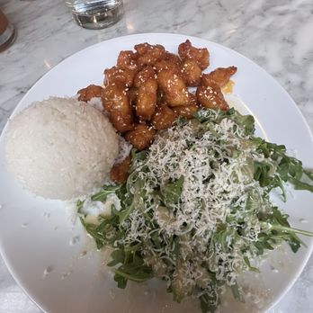 White Elephant - Orange Chicken - Thai Near Me - Los Angeles, California White Elephant - Orange Chicken - Thai Near Me - Los Angeles, California