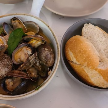 Em Vietnamese Bistro - Butter clams - Vietnamese Near Me - Brooklyn, New York Em Vietnamese Bistro - Butter clams - Vietnamese Near Me - Brooklyn, New York