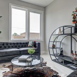 James Rae Designs - Living room design in Fountain Square.