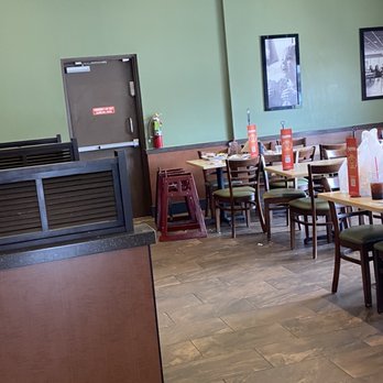 McAlister's Deli - a restaurant with tables and chairs - Salad Near Me - Shreveport, Louisiana